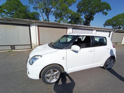 SUZUKI SWIFT 1.3 GLX CD AC Mistic Limitált