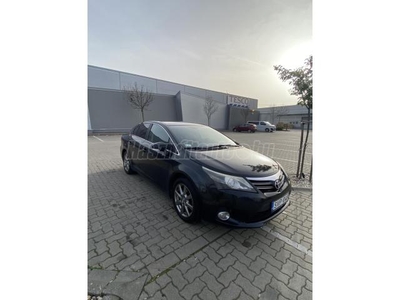 TOYOTA AVENSIS 2.0 D-4D Sol