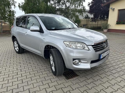 TOYOTA RAV 4 Rav4 2.2 DCAT Executive (Automata)