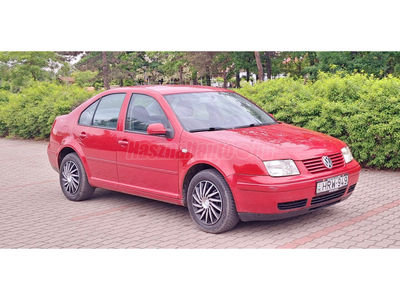 VOLKSWAGEN BORA 1.6 Comfortline