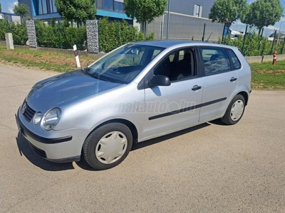 VOLKSWAGEN POLO IV 1.2 65 12V