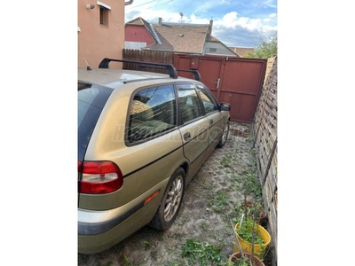 VOLVO V40 1.9 D