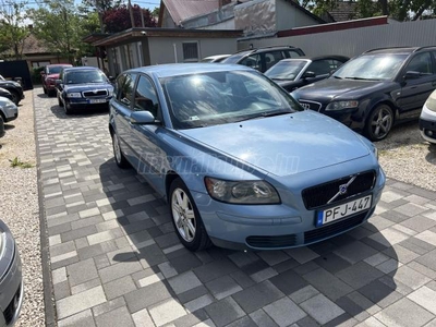 VOLVO V50 2.0 D Kinetic