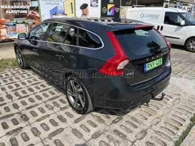 VOLVO V60 2.4 D [D6] PHEV AWD Summum Geartronic