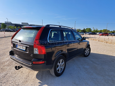 VOLVO XC90 2.4 D [D5] Momentum