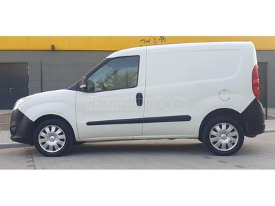 OPEL COMBO Van 1.4 T CNG L1H1 2.4t E6 Vezetett szervíkönyv!