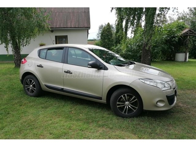 RENAULT MEGANE 1.5 dCi Generation Authentique