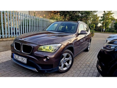 BMW X1 sDrive20d 1 ÉV GARANCIA! NAVI-BŐR-XENON-PANORÁMA TETŐ!