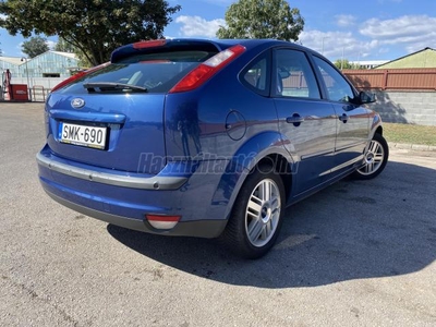 FORD FOCUS 1.6 Ghia