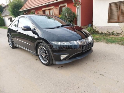 HONDA CIVIC 1.8 Type-S