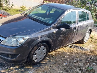 OPEL ASTRA H 1.4 Cosmo