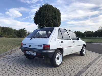 PEUGEOT 205 1.0 Junior