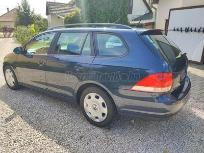 VOLKSWAGEN GOLF V Variant 1.6 Trendline