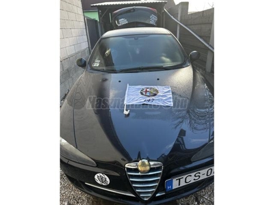 ALFA ROMEO 147 2.0 T. Spark Distinctive