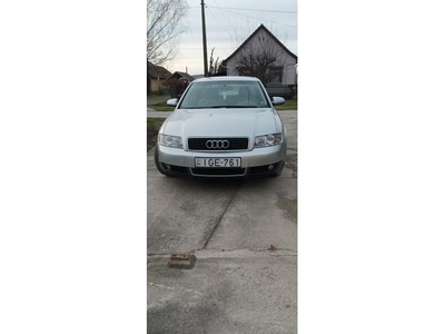 AUDI A4 1.6