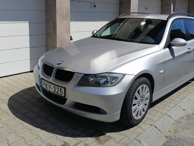 BMW 318i kombi szemelygepjarmű