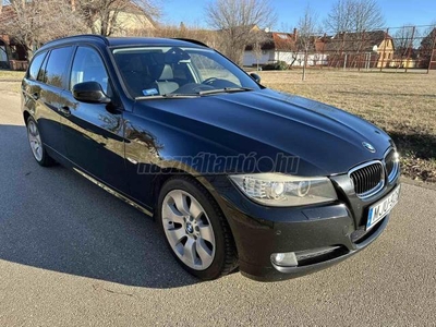 BMW 320d xDrive Touring (Automata) NAGYNAVI-MULTIMÉDIA-FÉLBŐR SPORTBELSŐ-VEZ.SZERVIZKÖMYV!