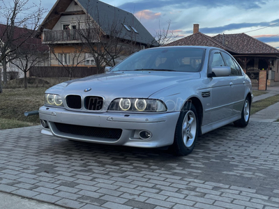 BMW 520i