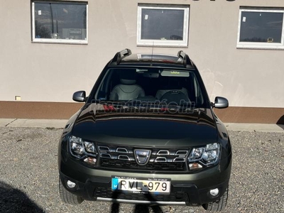 DACIA DUSTER 1.2 TCe Celebration EURO6 ÜLÉSFŰTÉS. BŐR BELSŐ. NAGY KIJELZŐ.NAVIGÁCIÓ