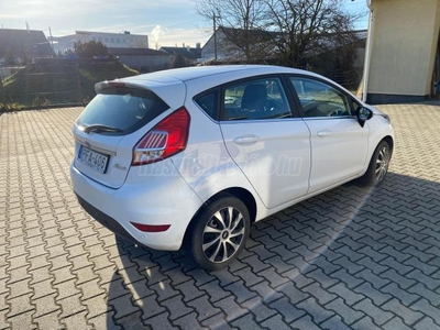 FORD FIESTA 1.25 Titanium White