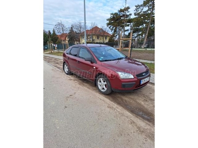 FORD FOCUS 1.6 Comfort Tulajdonostól megkimélt