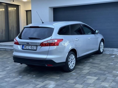 FORD FOCUS 1.6 TDCi Titanium M.O-i! TEMPOMAT! DIG.KLÍMA!