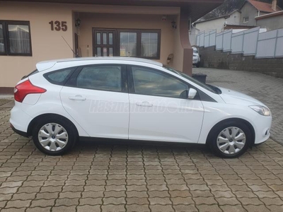 FORD FOCUS 1.6 Ti-VCT Ambiente 107000km klima 1tulaj