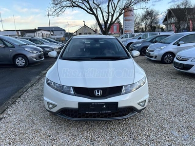 HONDA CIVIC 1.8 Sport GYÖNGYHÁZ FEHÉR