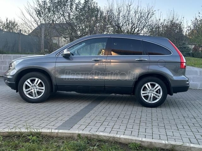 HONDA CR-V 2.0i Lifestyle 119E KM-ÜLÉSFŰTÉS-TEMPOMAT-LEINFORMÁLHATÓ