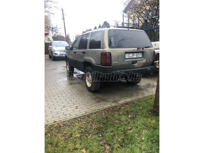 JEEP GRAND CHEROKEE 5.2 v8