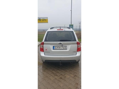 KIA CARENS 2.0 CRDi LX