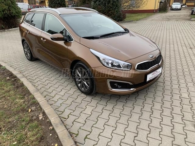 KIA CEE'D 1.6 GDI Limitált 1.TUL.VEZ.SZ.KÖNYV.NAVI.KAMERA!!!!!