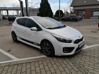 KIA CEE'D 1.6 TGDI GT