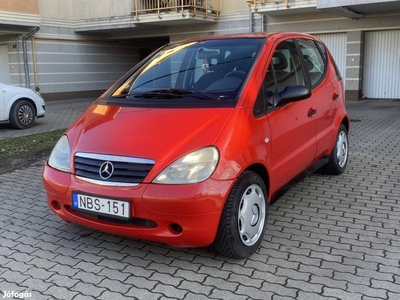 Megkímélt Mercedes A 140 benzin