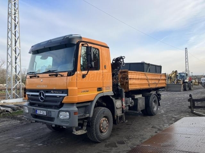 MERCEDES-BENZ Actros 2032 4x4