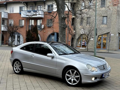 MERCEDES-BENZ C 200 Kompressor Sportcoupe