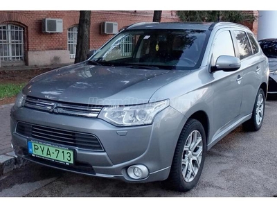 MITSUBISHI OUTLANDER 2.0 PHEV Intense Plus 4WD CVT