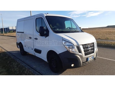 NISSAN NV400