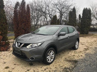 NISSAN QASHQAI 1.2 DIG-T Tekna EURO6 Végig vezetett szervízkönyves