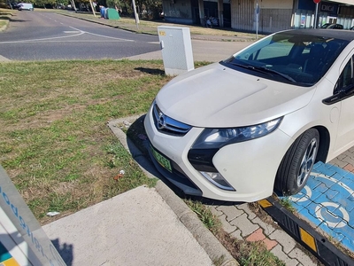 Opel Ampera eladó.