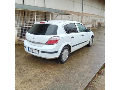 OPEL ASTRA H 1.4 Elegance