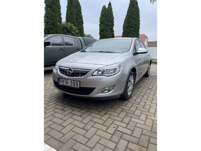 OPEL ASTRA J 1.6 T Enjoy