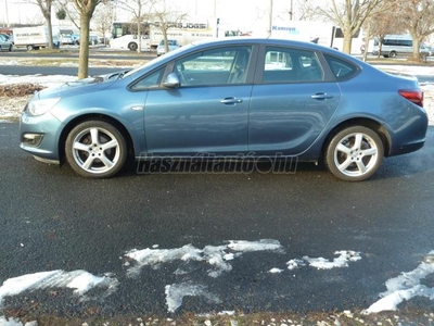 OPEL ASTRA J Sedan 1.6 Enjoy EURO6