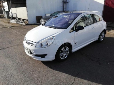 OPEL CORSA D 1.2 Essentia OPC Line