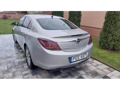 OPEL INSIGNIA 1.8 Cosmo