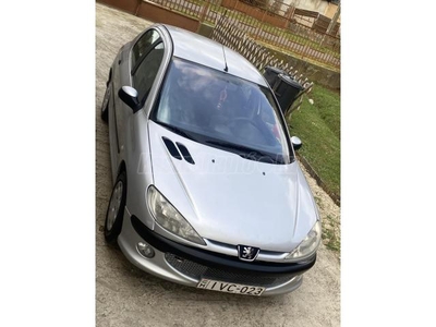 PEUGEOT 206 1.4 HDi Presence