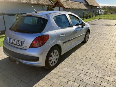 PEUGEOT 207 1.4 HDi Urban