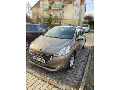 PEUGEOT 208 1.2 VTi PureTech Style