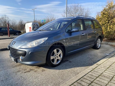 PEUGEOT 307 SW 2.0 BENZIN 7 SZEMÉLY PANORÁMATETŐ