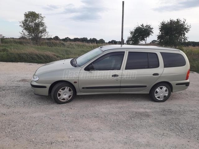 RENAULT MEGANE 1.4 16V RN